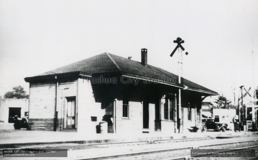 Postcard: Railroad Station, South Weymouth, Massachusetts